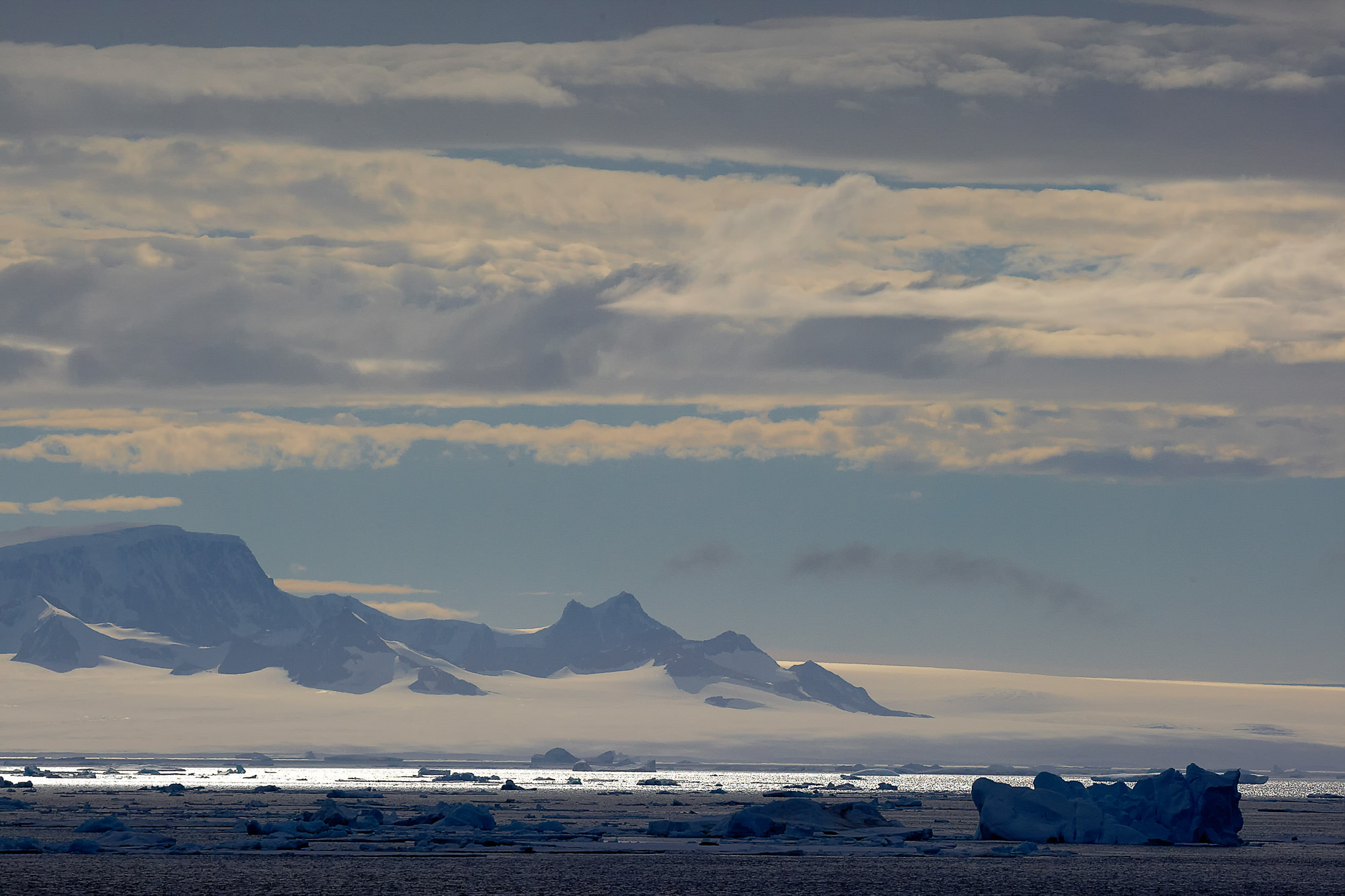 evening mood in the Antarctic Sound